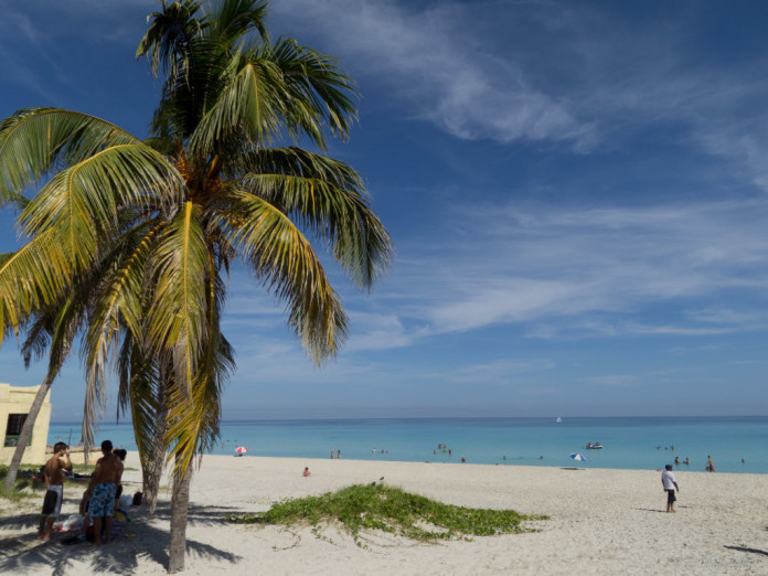 pláž na Kube